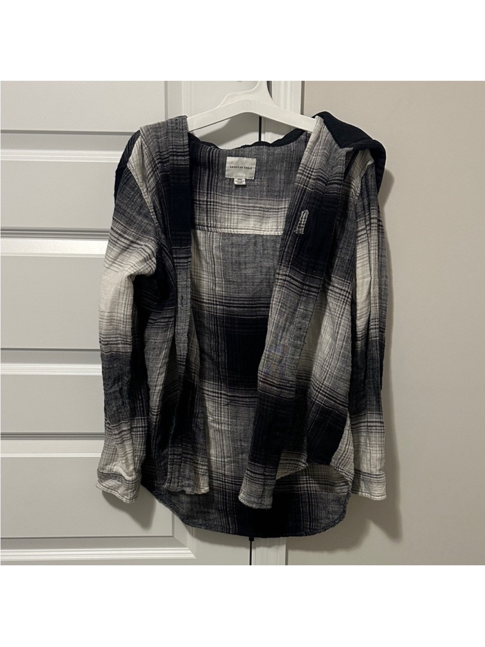 American Eagle Outfitters navy and White Plaid Hooded Button-Down Shirt